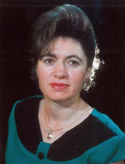 Photo of Houda Kesilyas