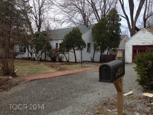 545 Spring Valley Road, Paramus